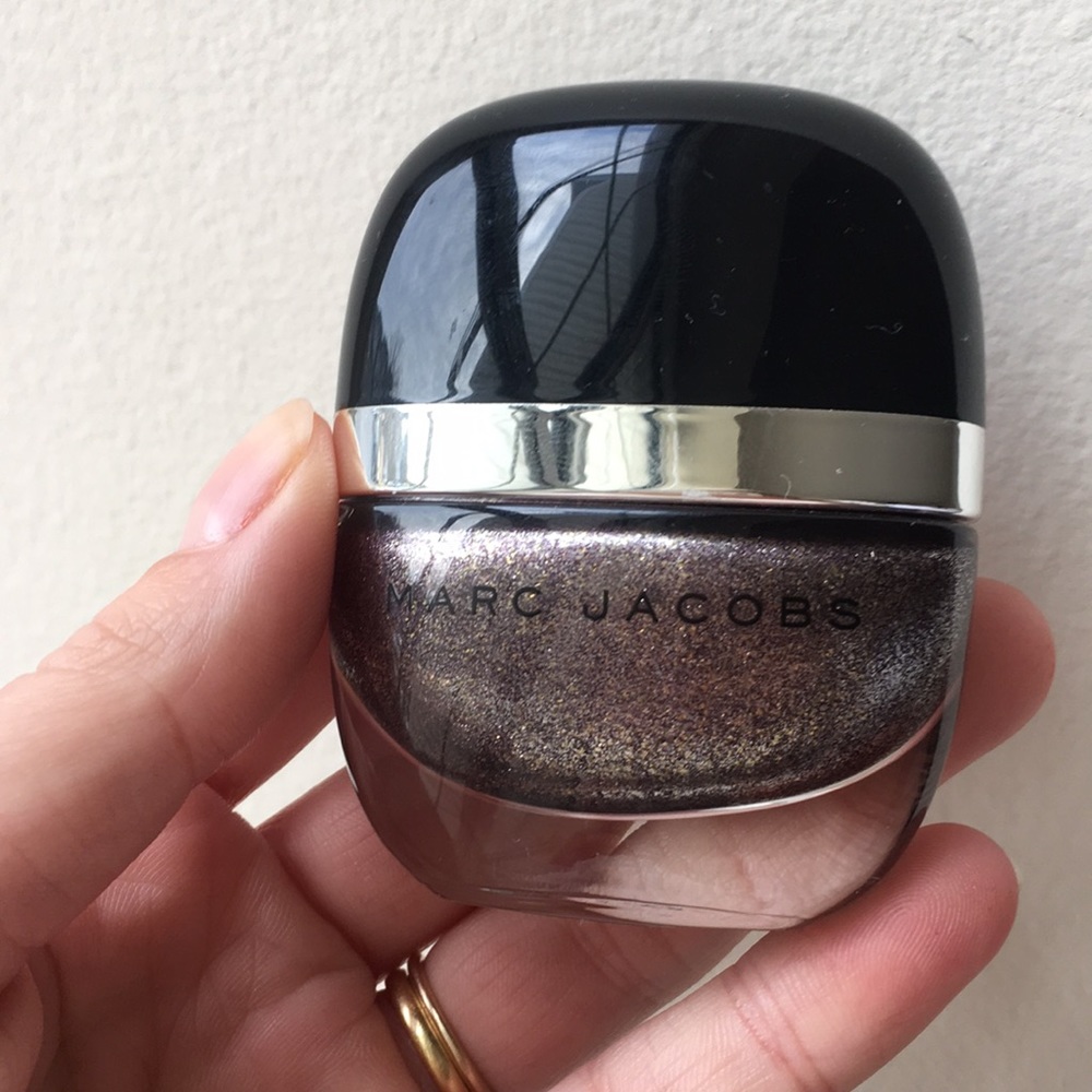 Marc Jacobs nail polish in Petra